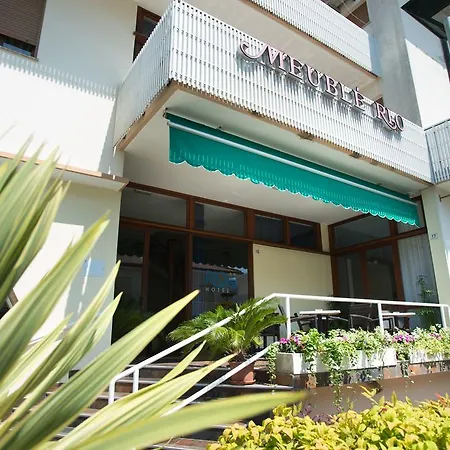 ホテル Rio Meuble リニャーノ・サッビアドーロ