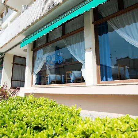里欧麦布乐酒店